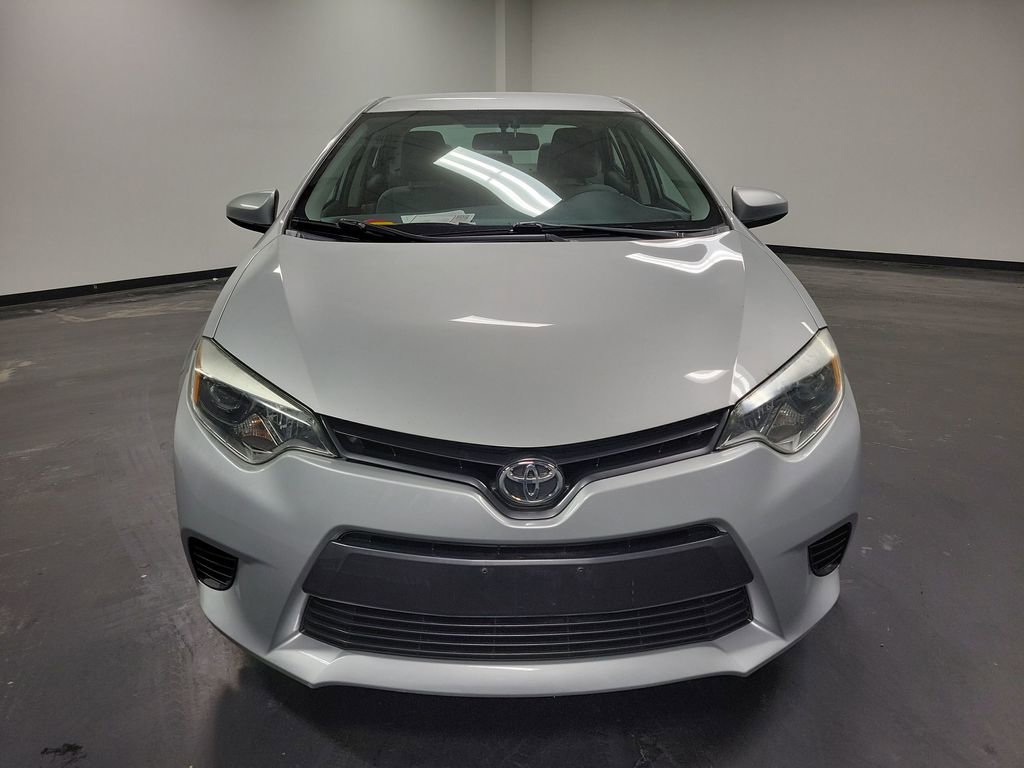 Used 2015 Toyota Corolla LE image 2