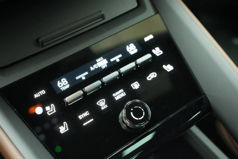 New 2026 Porsche Macan 4S Electric AWD/4WD image 23