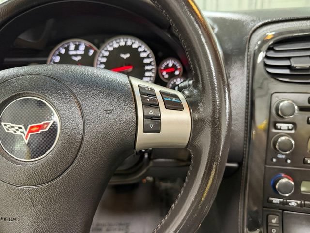 Used 2011 Chevrolet Corvette Convertible w/ Preferred Equipment Group RWD image 17