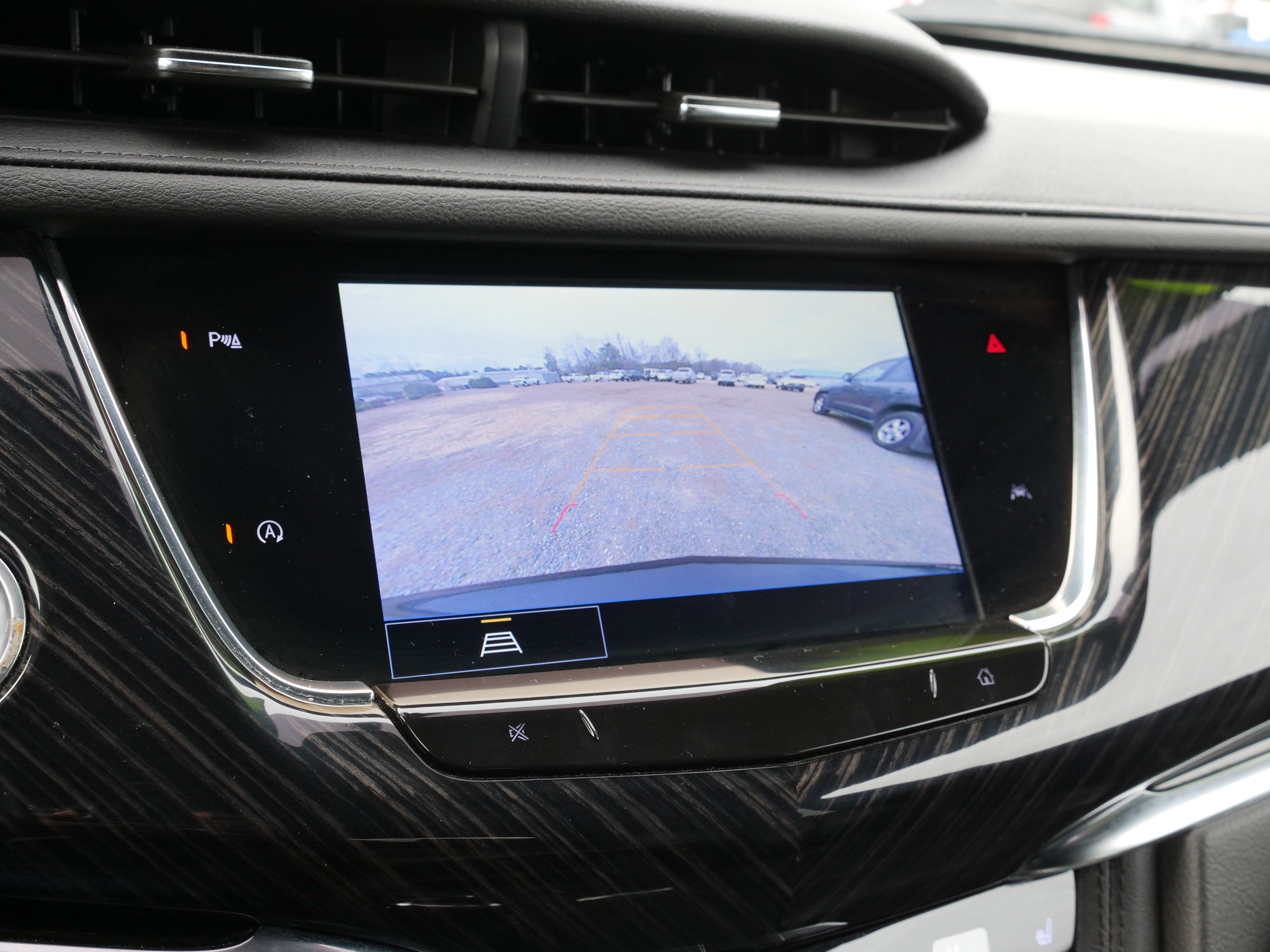 Certified 2022 Cadillac XT6 Premium Luxury image 29