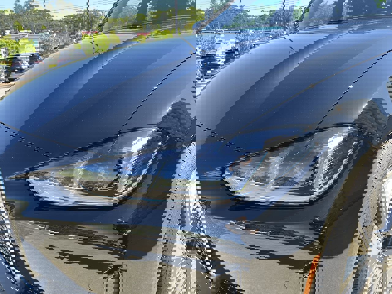 Used 2025 BMW i4 eDrive40 w/ Parking Assistance Package image 11