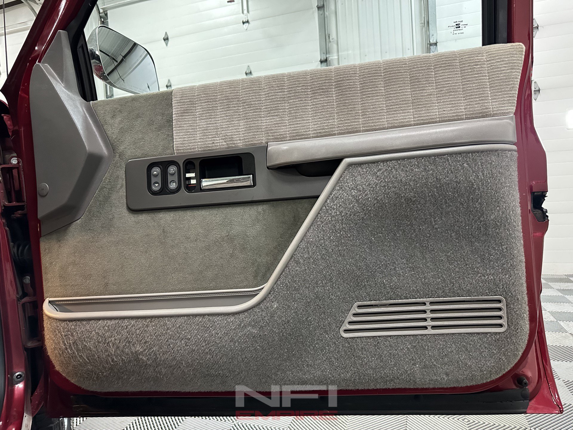 Used 1992 Chevrolet Silverado 1500 4x4 Regular Cab image 37