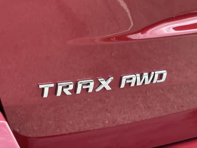 Used 2022 Chevrolet Trax LT w/ LT Convenience Package AWD/4WD image 18