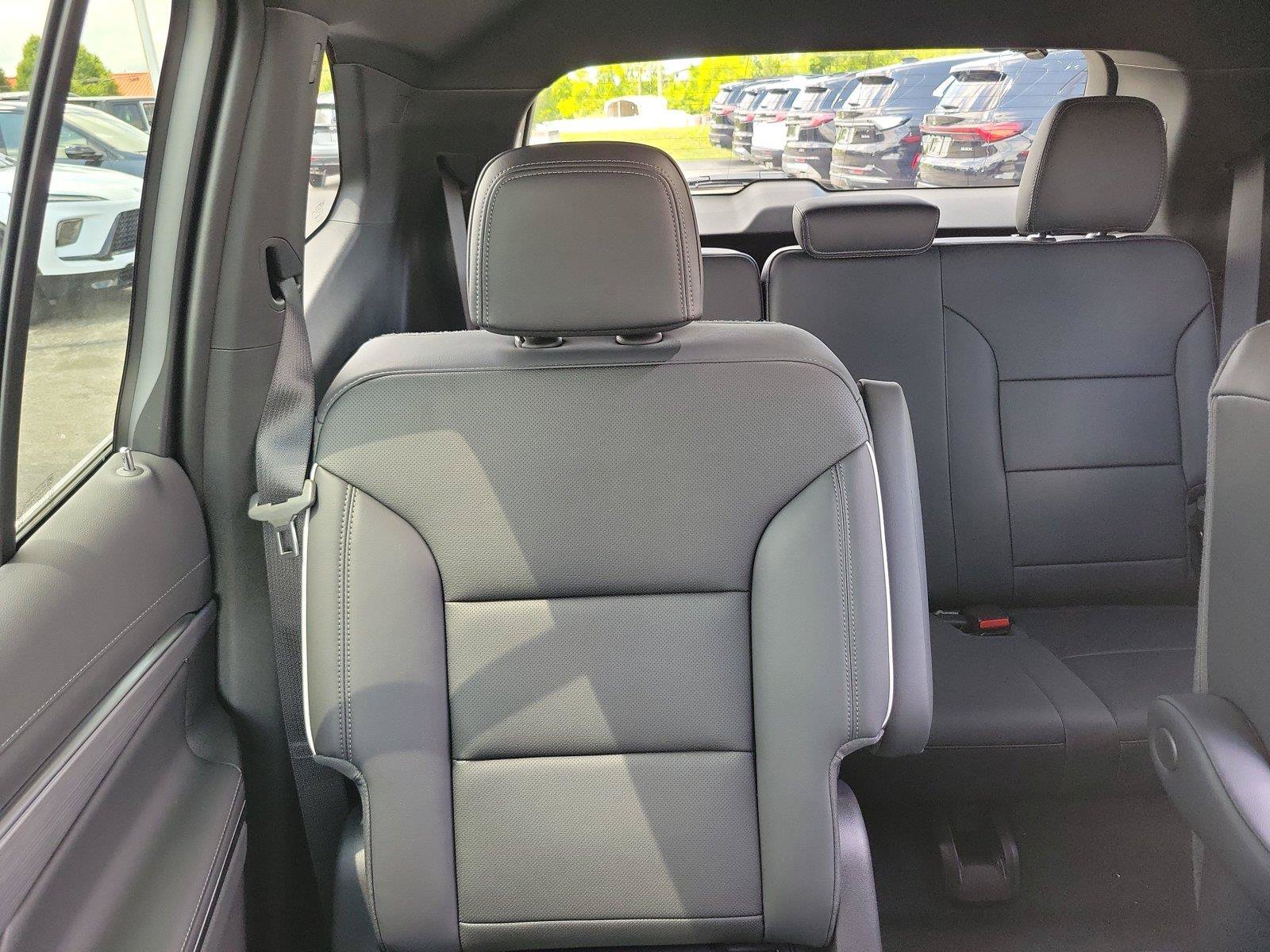 New 2027 Buick Enclave Preferred w/ Power Package AWD/4WD image 12
