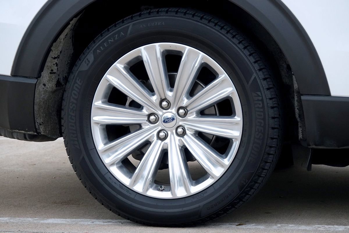 Used 2020 Ford Explorer Limited w/ Class III Trailer Tow Package RWD image 31