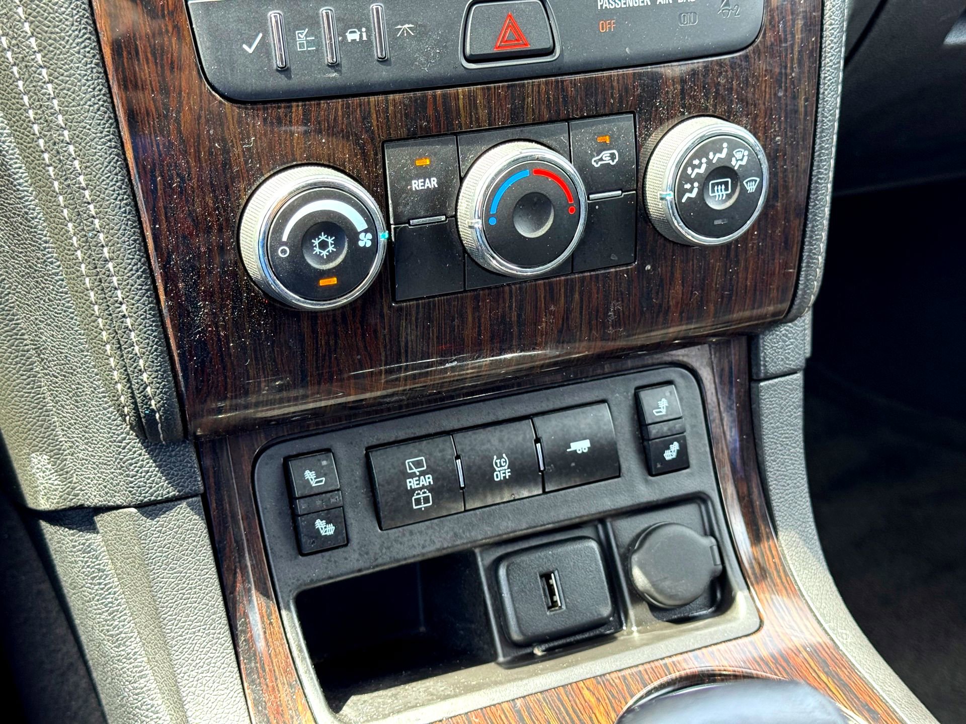 Used 2016 Chevrolet Traverse LT w/ Style and Technology Package image 25