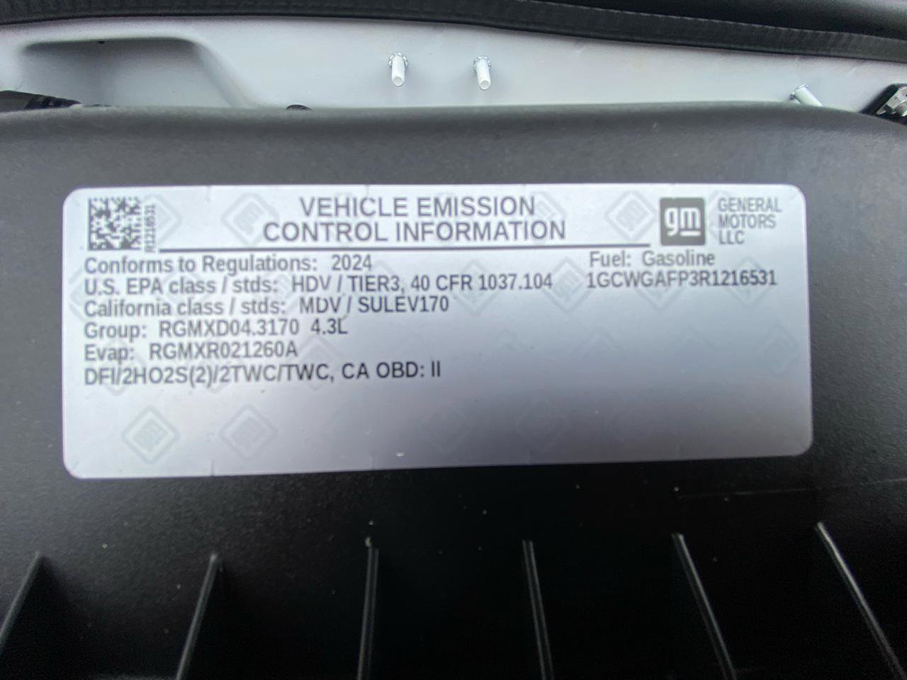 Used 2024 Chevrolet Express 2500 w/ Driver Convenience Package image 39