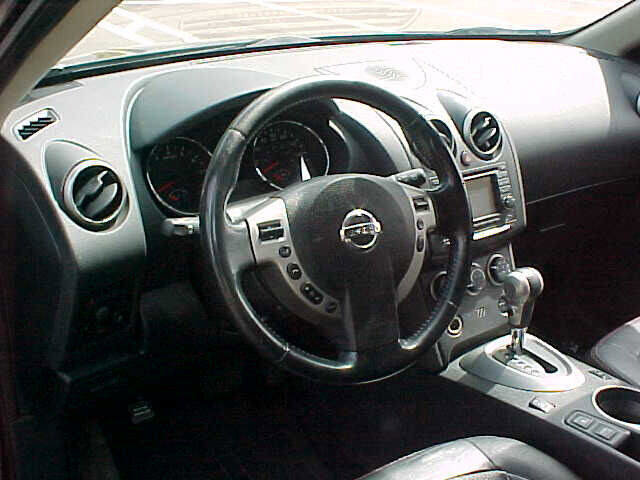 Used 2012 Nissan Rogue SL image 18