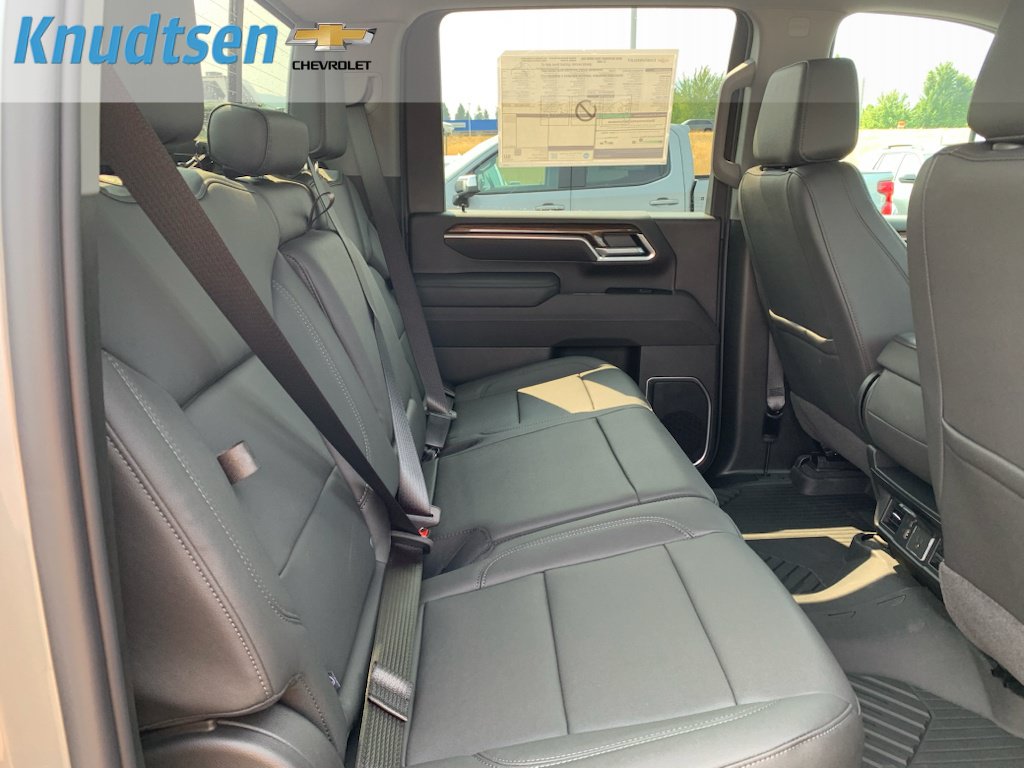 New 2026 Chevrolet Silverado 2500 LT w/ All Star Edition AWD/4WD image 15
