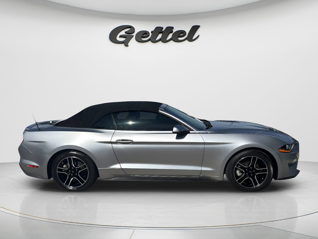 Used 2020 Ford Mustang Premium RWD image 9