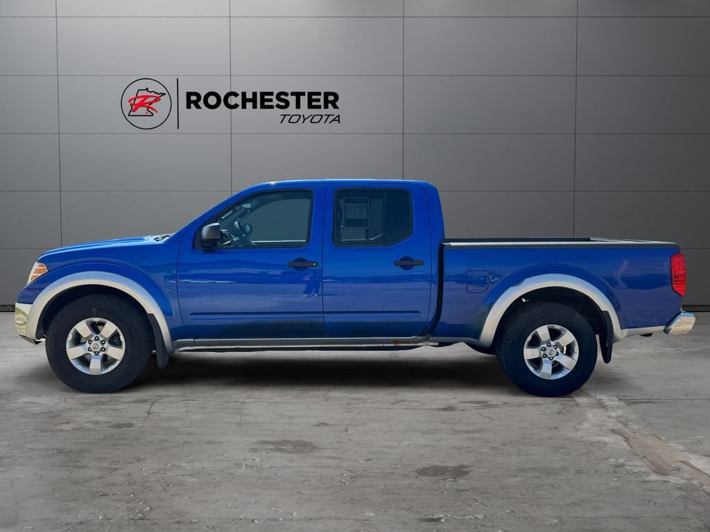Used 2012 Nissan Frontier SV AWD/4WD image 2