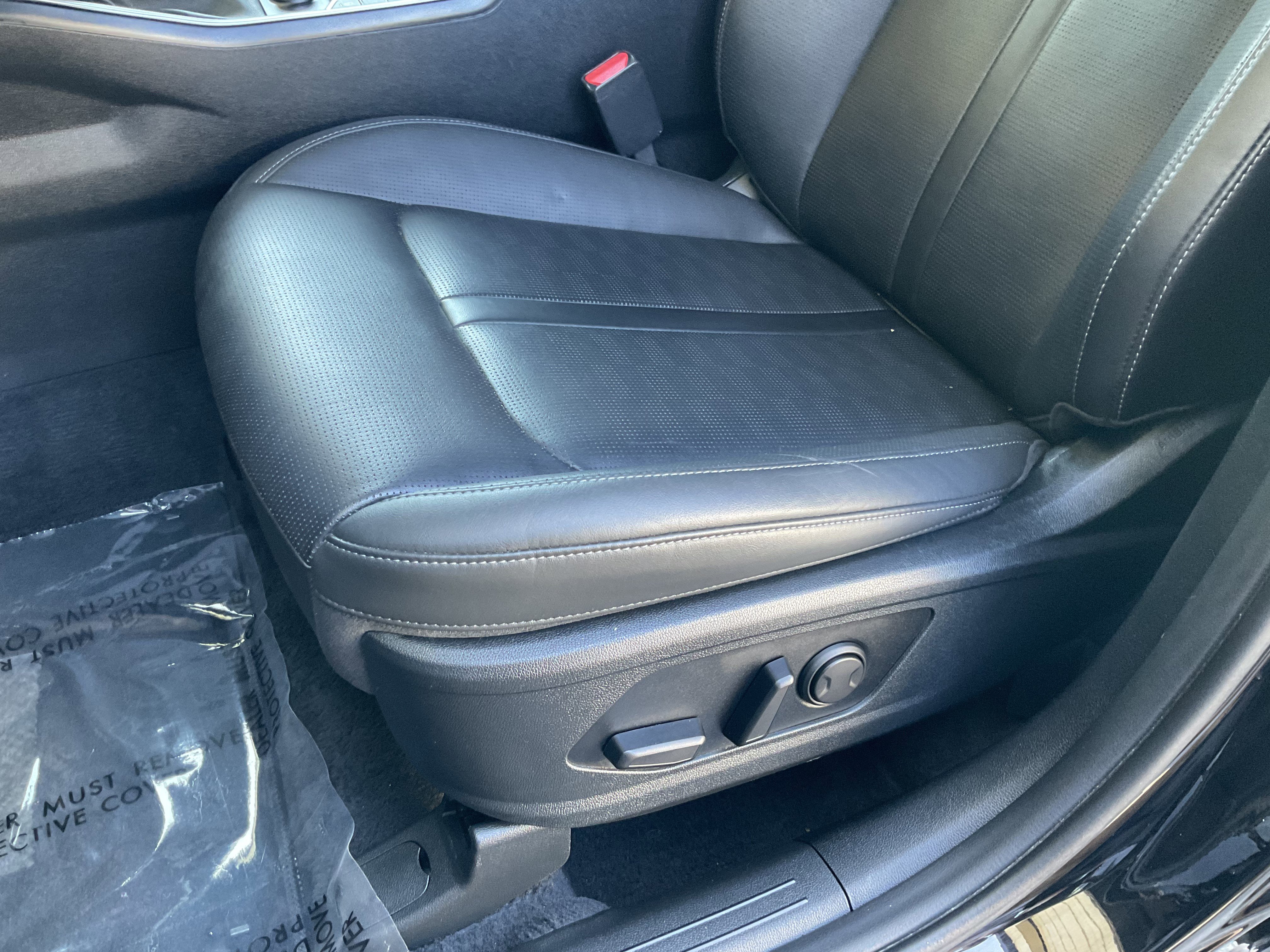 Used 2024 Kia Sorento S image 31