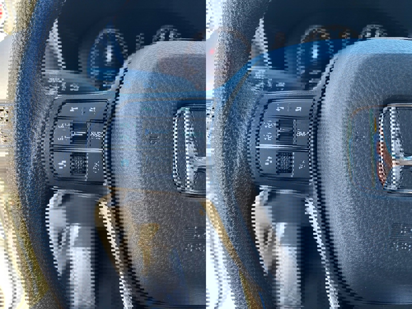 Used 2024 Honda HR-V LX image 30