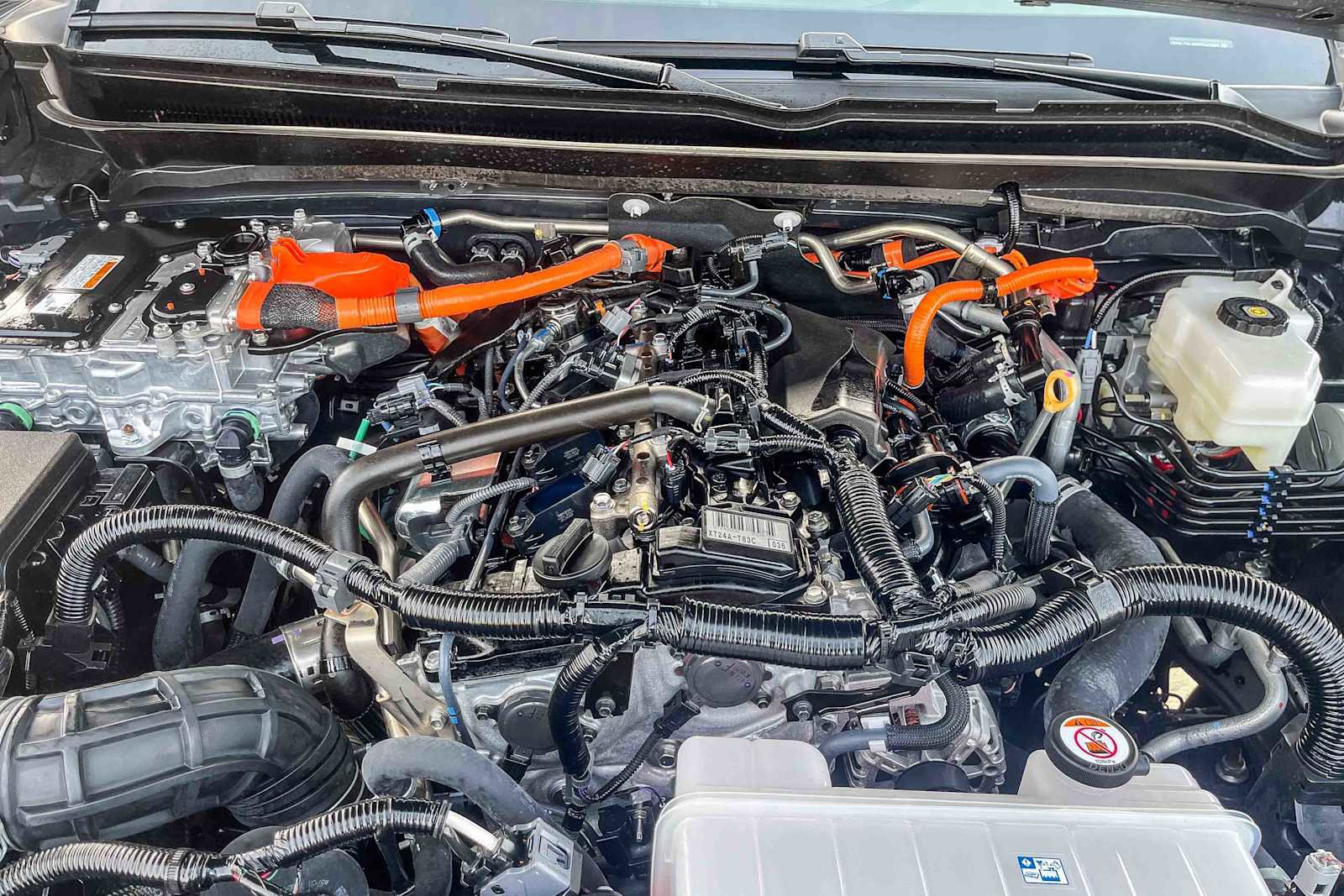 Used 2025 Toyota Tacoma 4x4 Double Cab Hybrid image 26