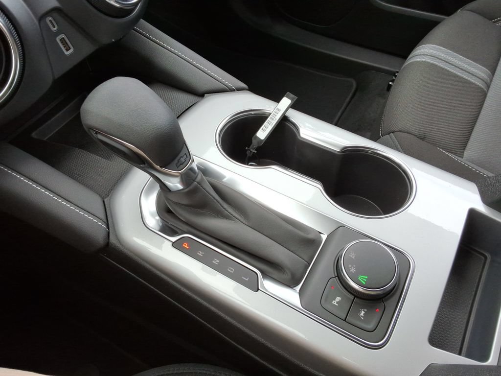 New 2026 Chevrolet Blazer LT w/ Convenience Package FWD image 31