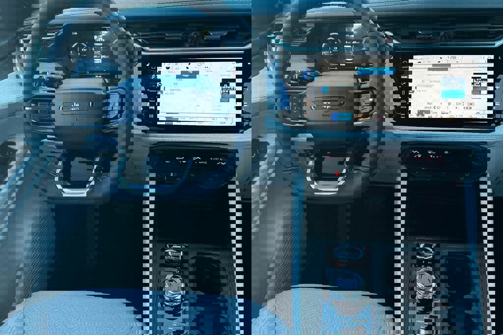 New 2026 Jeep Cherokee Laredo image 14