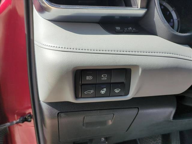 Certified 2020 Toyota Highlander Limited FWD image 13