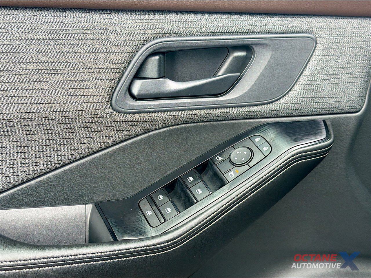 Used 2022 Nissan Rogue S AWD/4WD image 18