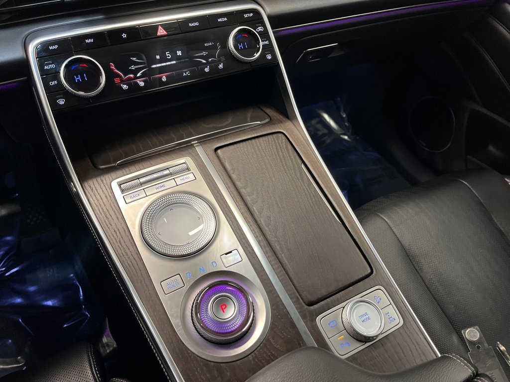 Used 2021 Genesis GV80 2.5T w/ Prestige Package 04 image 7