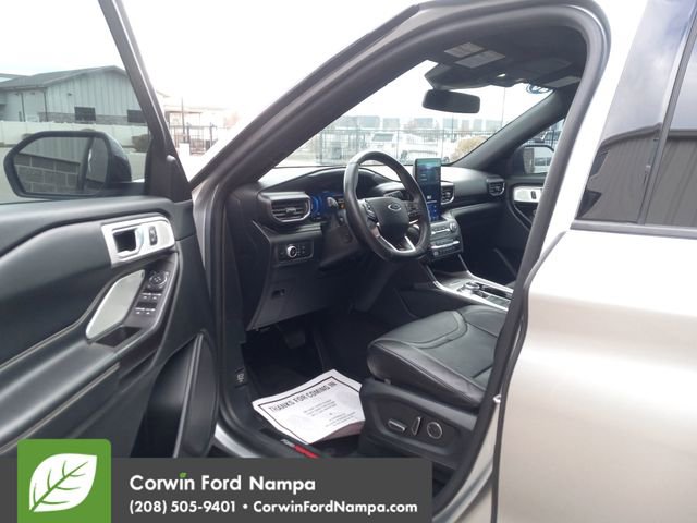 Used 2020 Ford Explorer ST w/ Premium Technology Package image 9