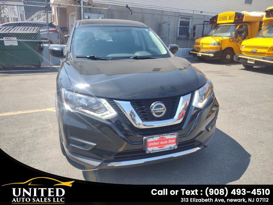 Used 2018 Nissan Rogue S AWD/4WD image 2