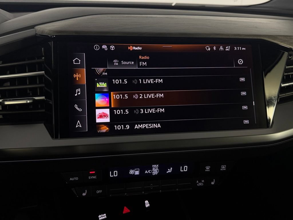 Used 2025 Audi Q4 e-tron Premium w/ Convenience Package RWD image 23