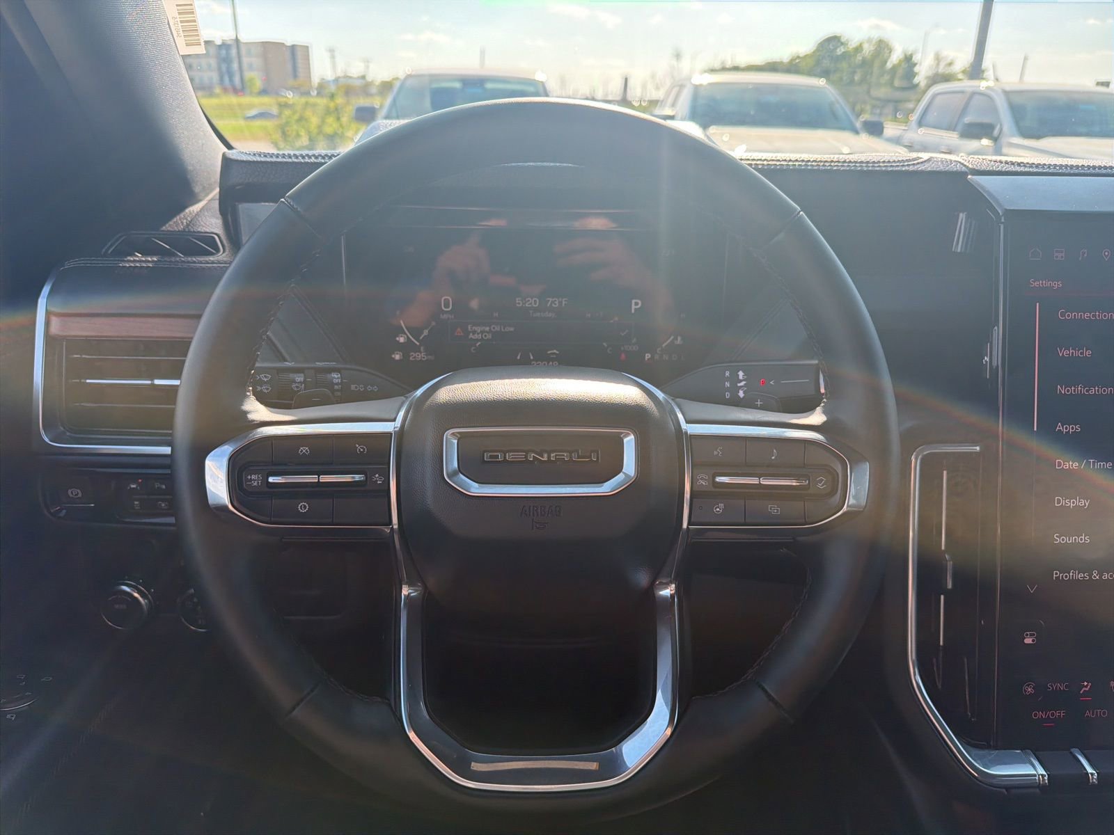 Used 2025 GMC Yukon XL Denali RWD image 20
