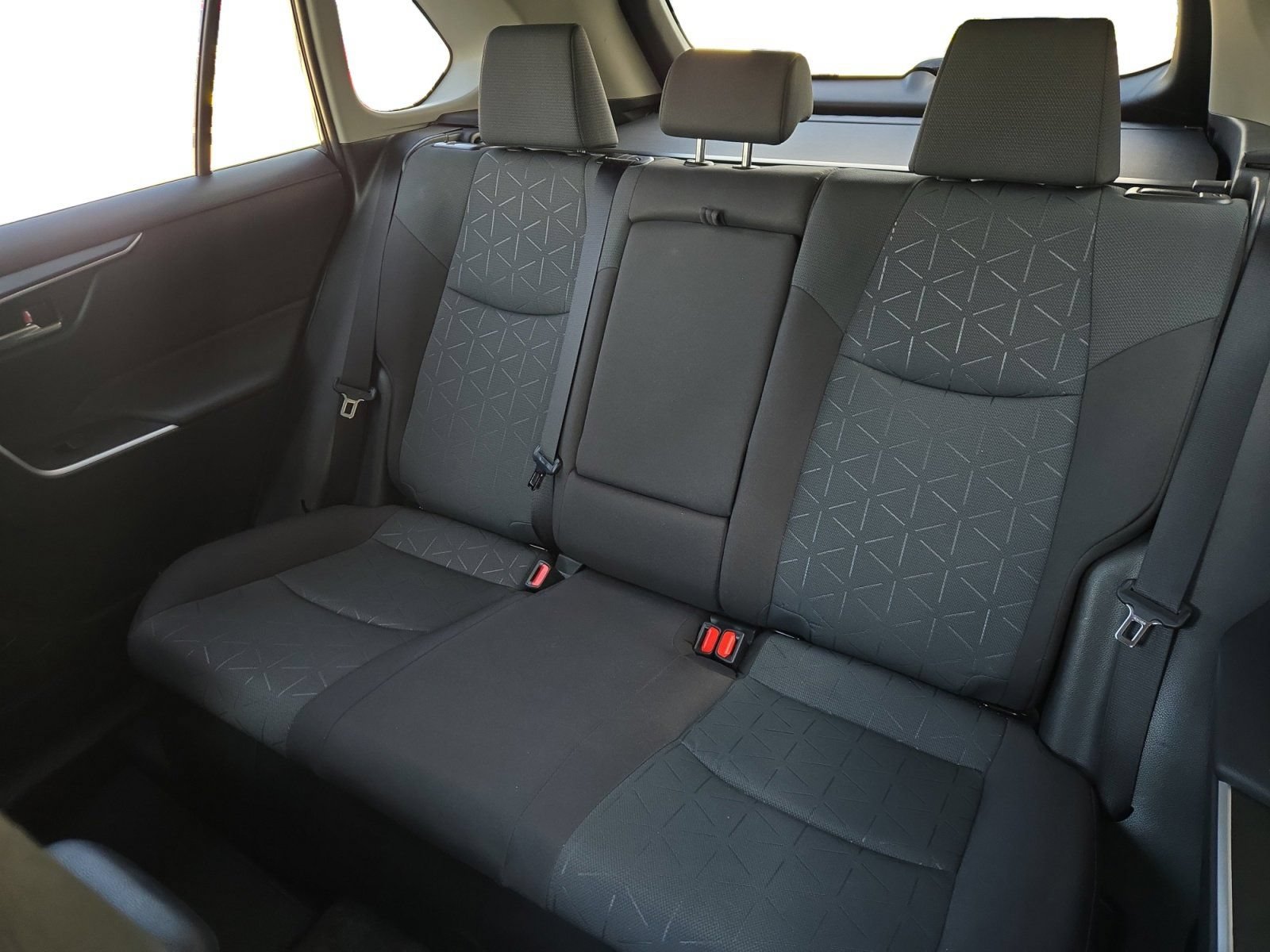 Used 2025 Toyota RAV4 XLE AWD/4WD image 23