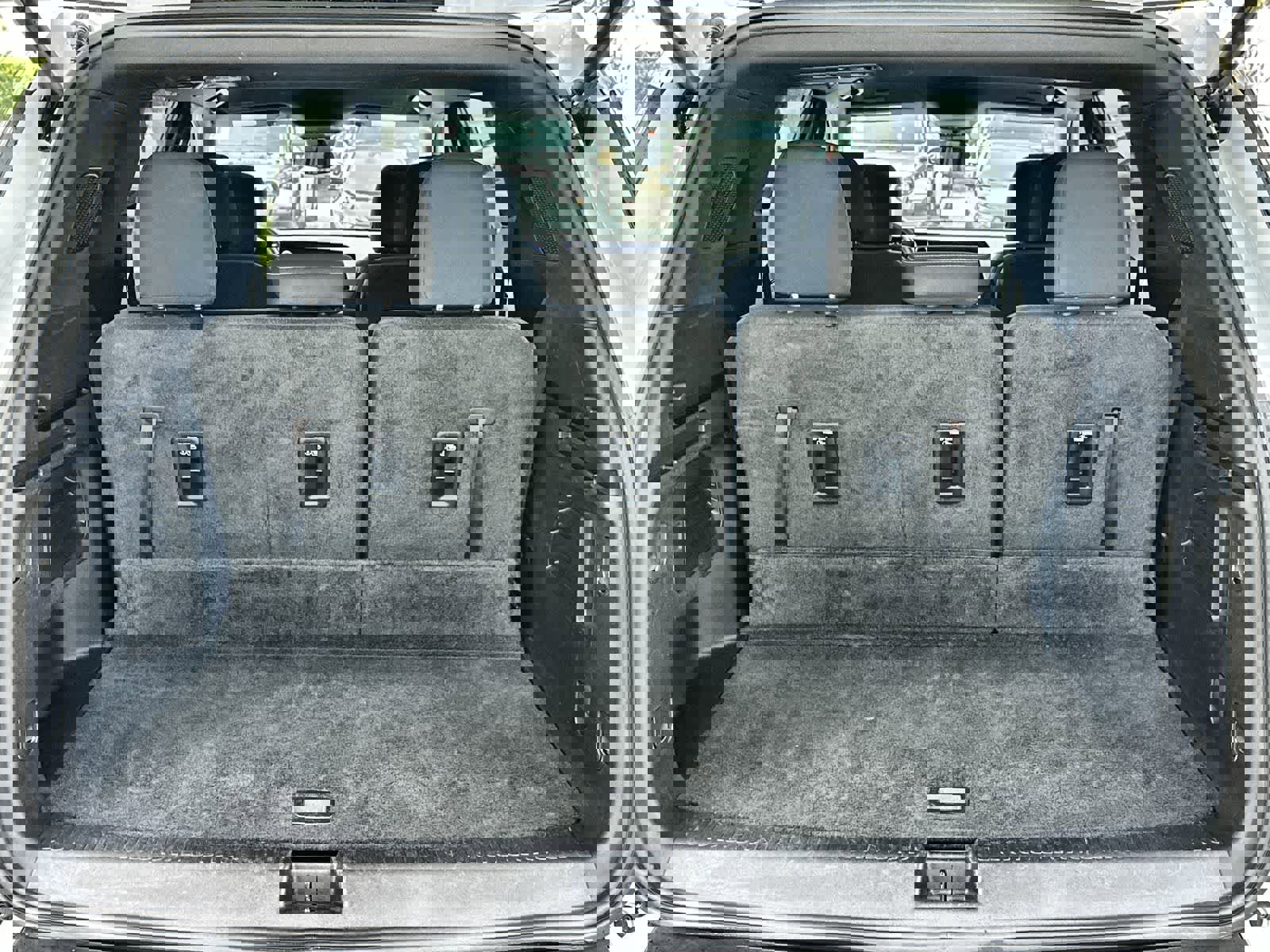 Used 2024 Chevrolet Traverse LT image 17