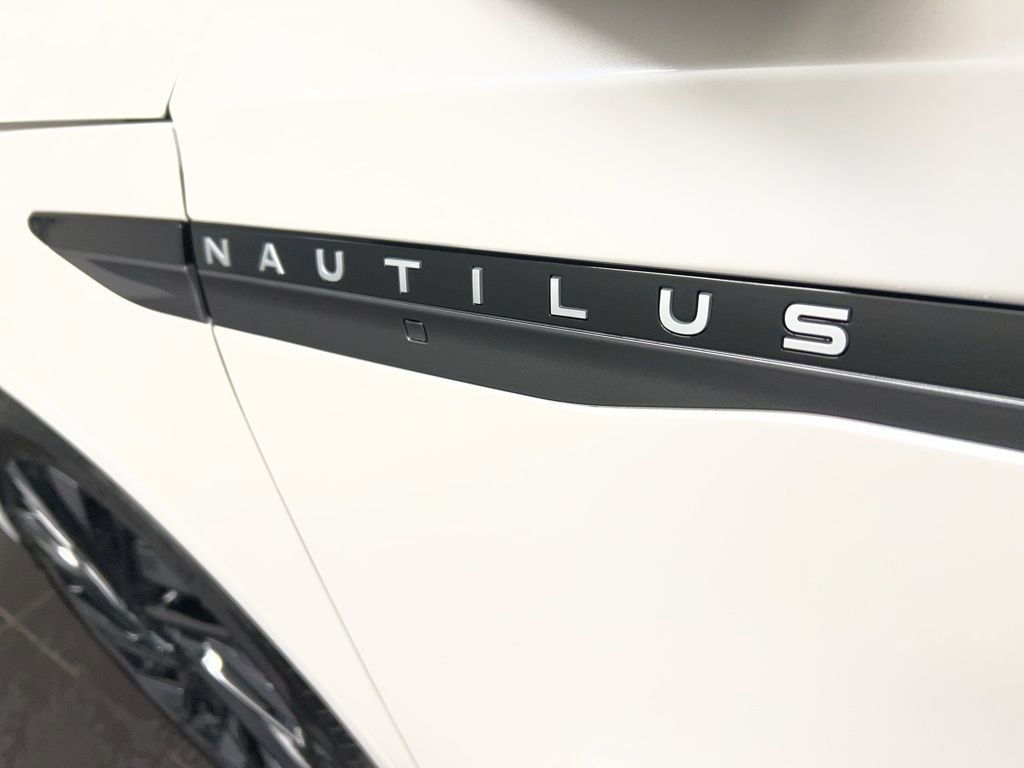 New 2026 Lincoln Nautilus Black Label w/ Jet Appearance Package AWD/4WD image 42