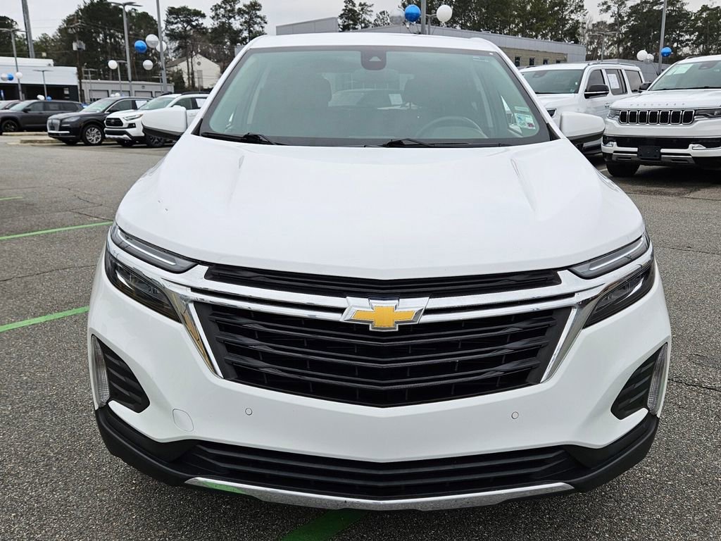Used 2024 Chevrolet Equinox LT image 2