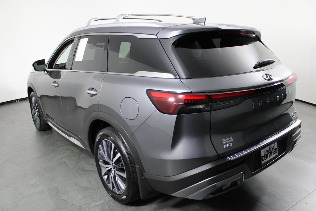 Used 2023 INFINITI QX60 Sensory w/ Cargo Package image 3
