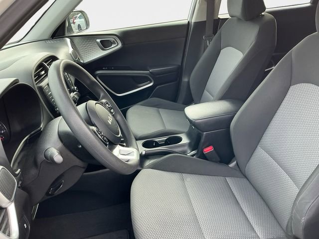 Used 2022 Kia Soul LX w/ Technology Package image 11