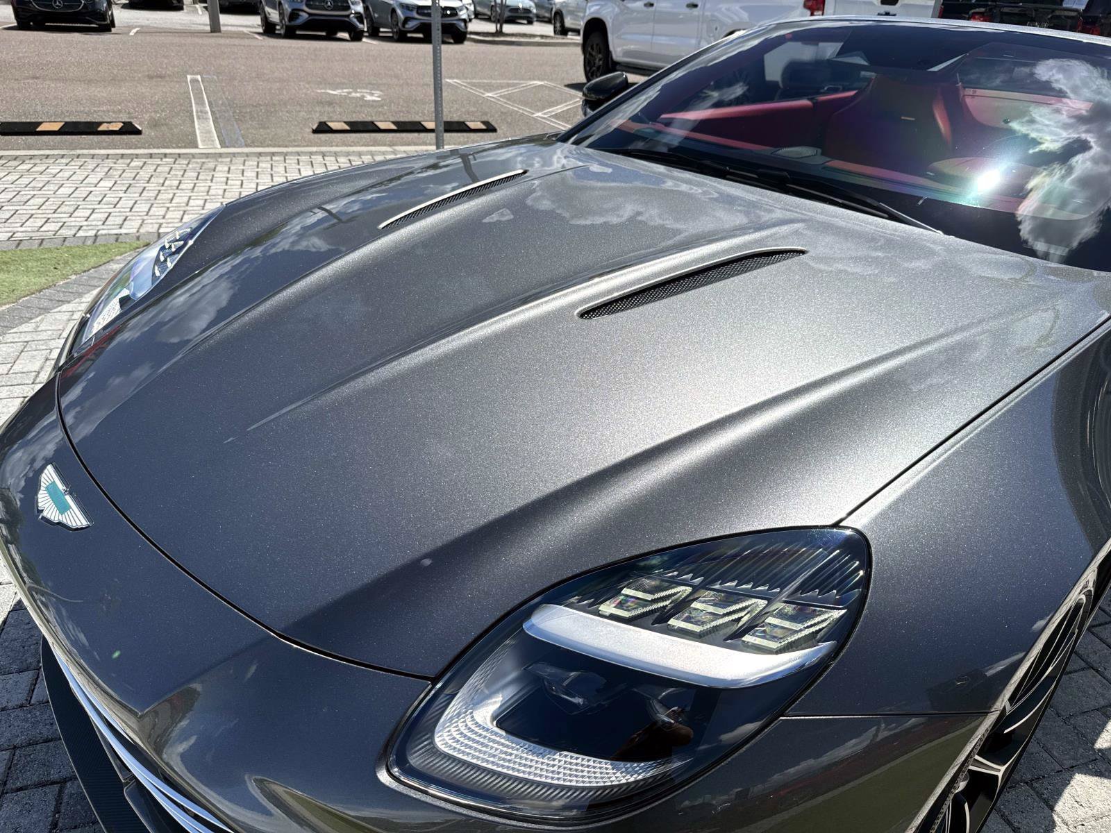 Used 2026 Aston Martin V8 Vantage Coupe RWD image 9