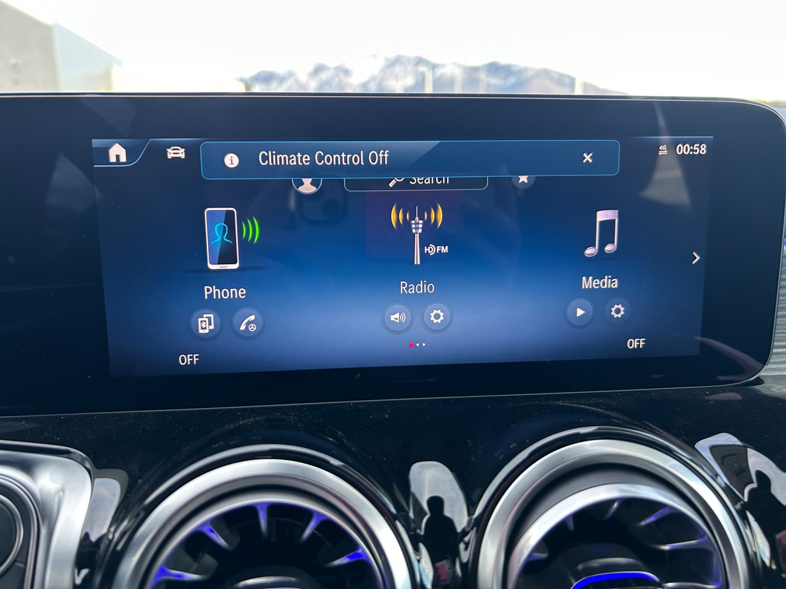 New 2026 Mercedes-Benz GLB 250 4MATIC image 29