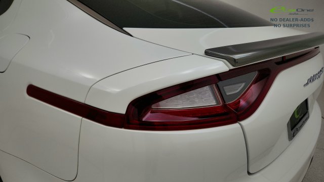 Used 2020 Kia Stinger GT1 RWD image 25