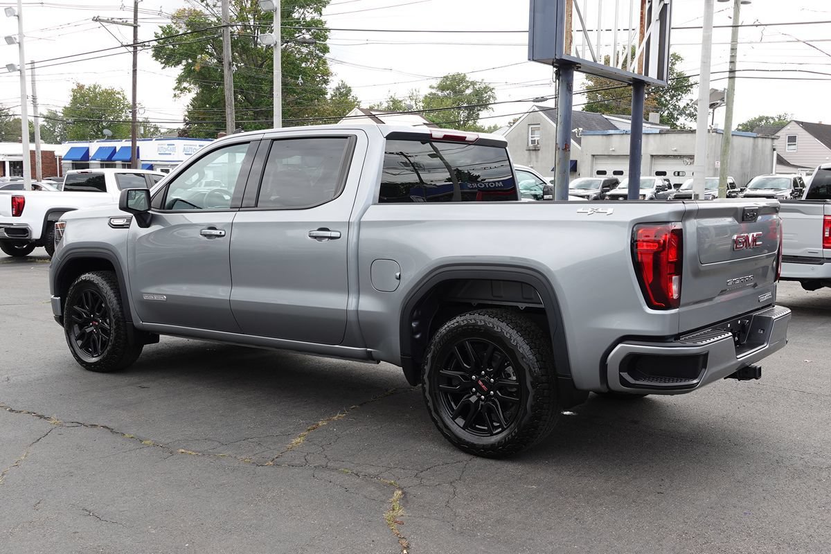 Used 2025 GMC Sierra 1500 Elevation AWD/4WD image 2
