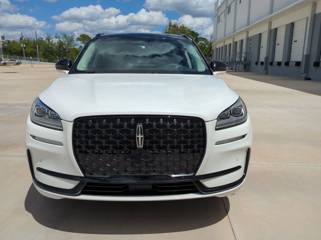 Used 2023 Lincoln Corsair Reserve w/ Equipment Group 201A FWD image 2