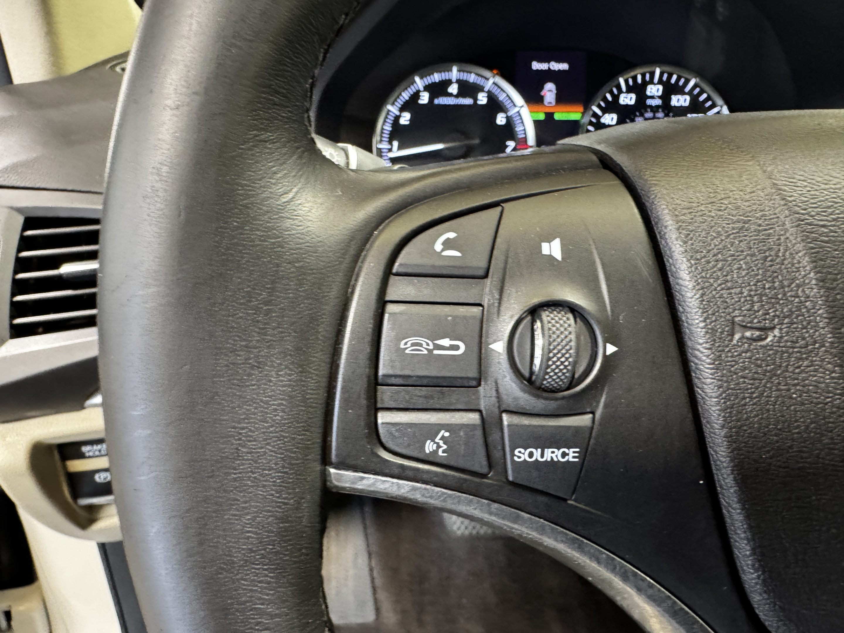 Certified 2018 Acura MDX w/ Technology Package FWD image 18