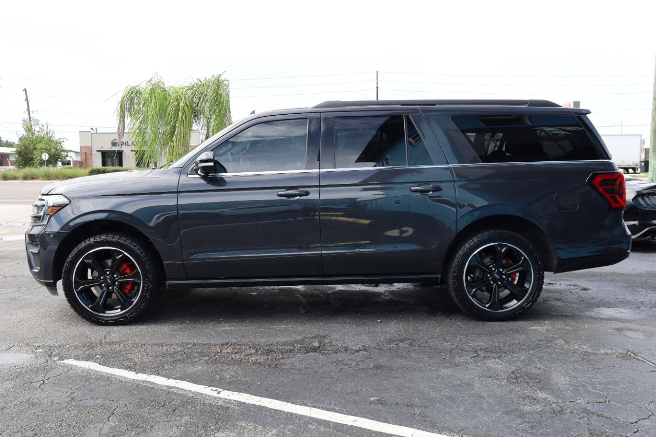 Used 2022 Ford Expedition Max Limited AWD/4WD image 3