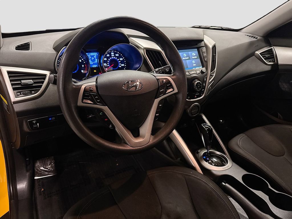 Used 2012 Hyundai Veloster image 22