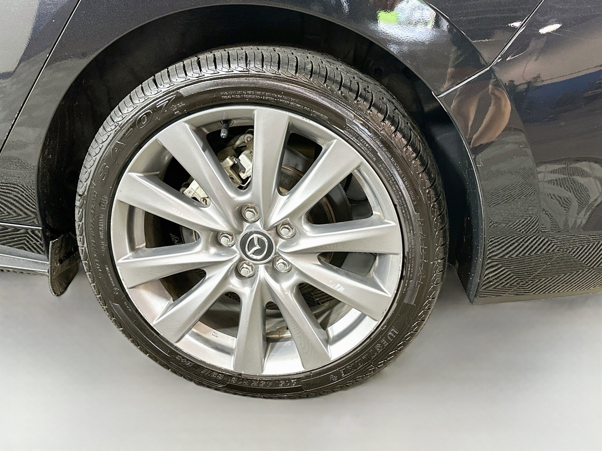 Used 2024 MAZDA MAZDA3 s FWD image 29