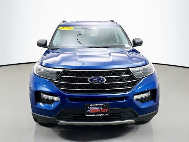 Used 2020 Ford Explorer XLT w/ Equipment Group 202A image 2