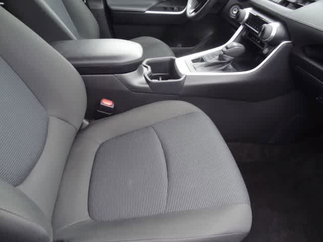Certified 2025 Toyota RAV4 LE AWD/4WD image 22