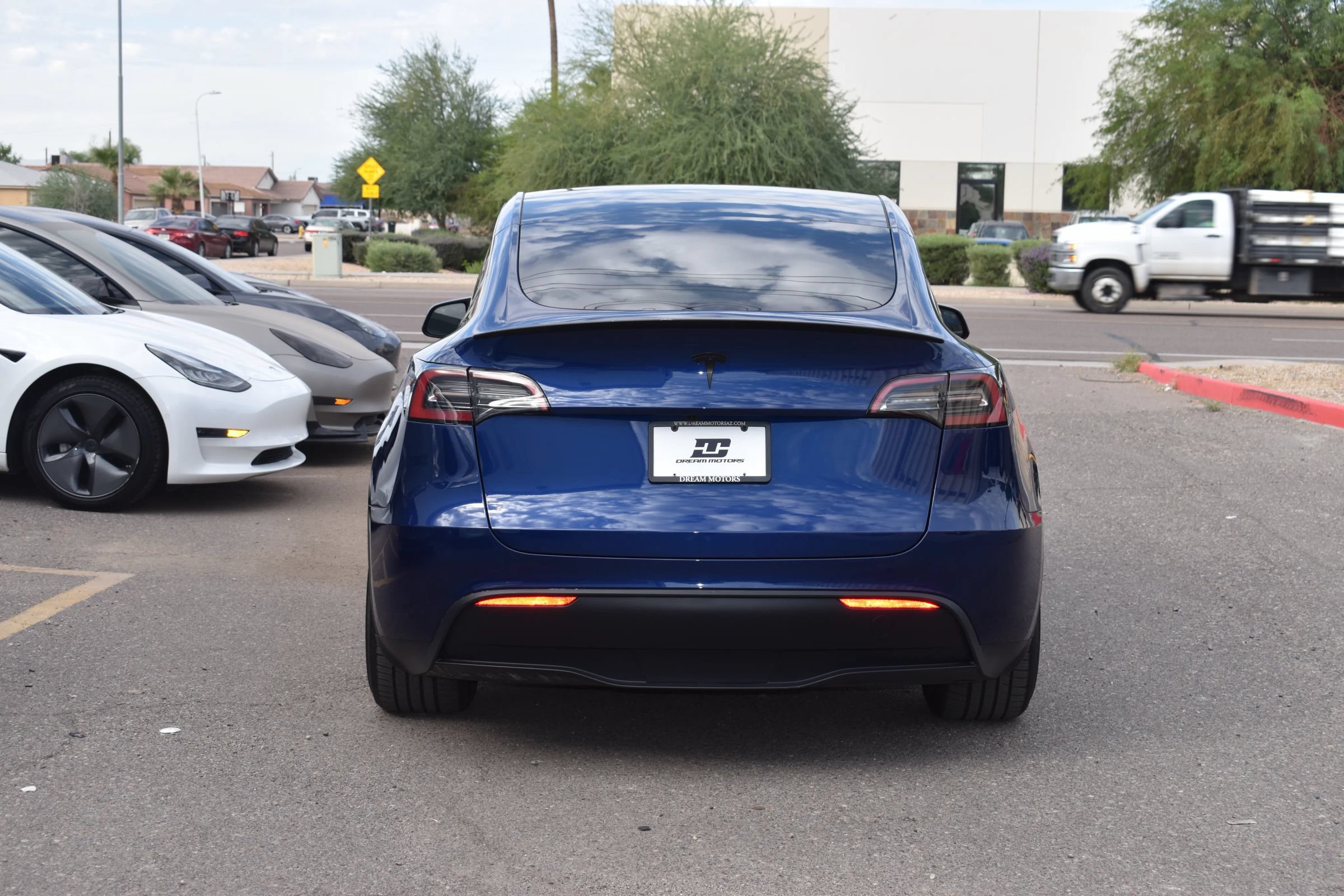 Used 2024 Tesla Model Y Performance AWD/4WD image 5