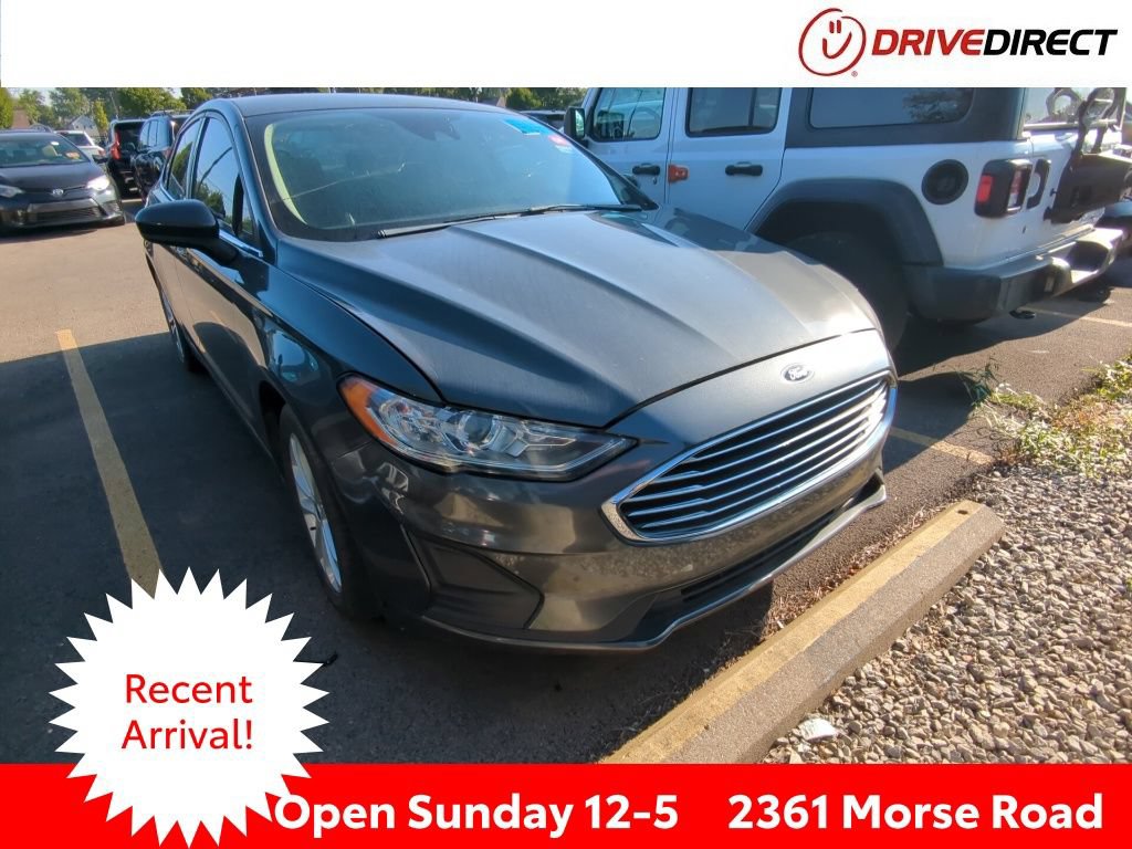 Used 2020 Ford Fusion SE FWD image 1