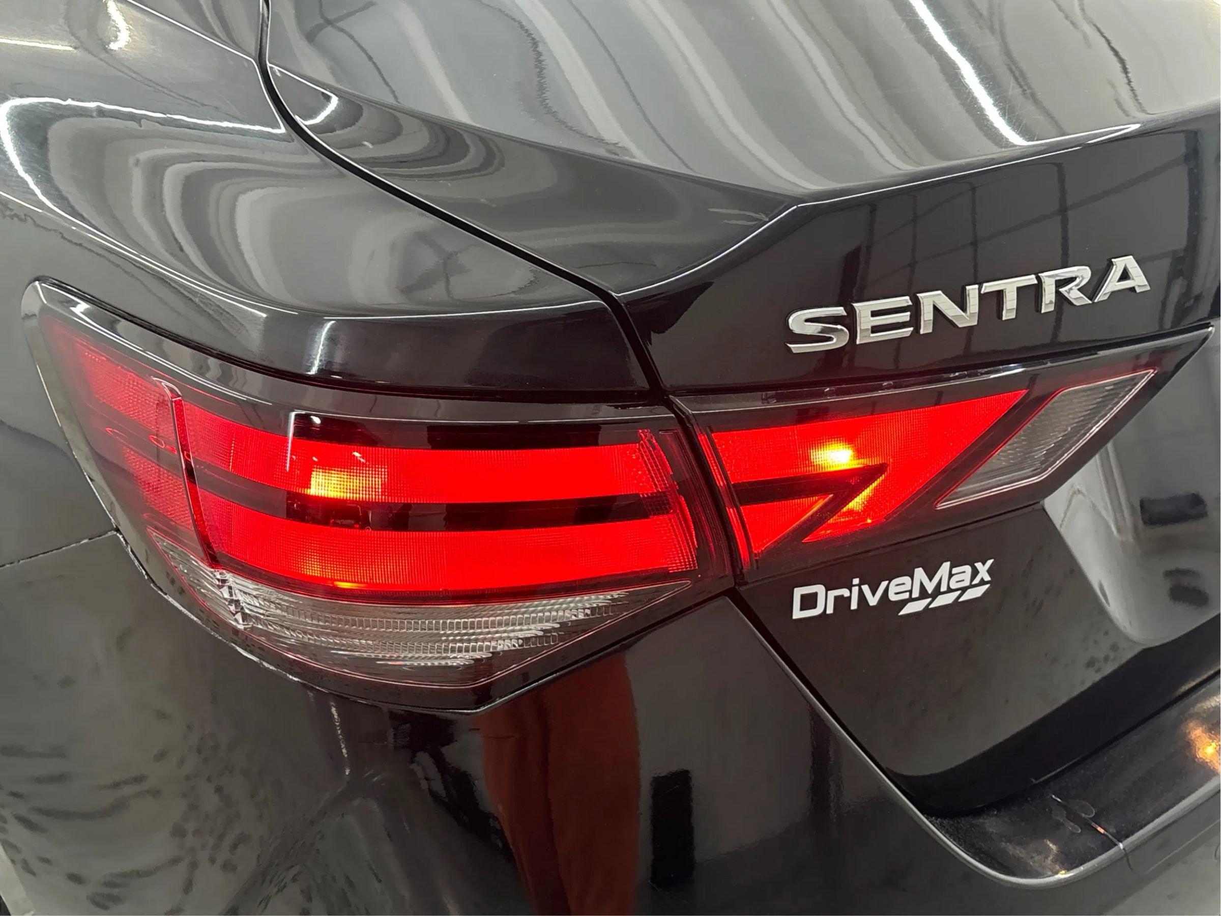 Used 2020 Nissan Sentra SV w/ Trunk Package image 33