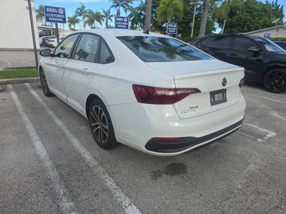 Used 2023 Volkswagen Jetta Sport FWD image 5
