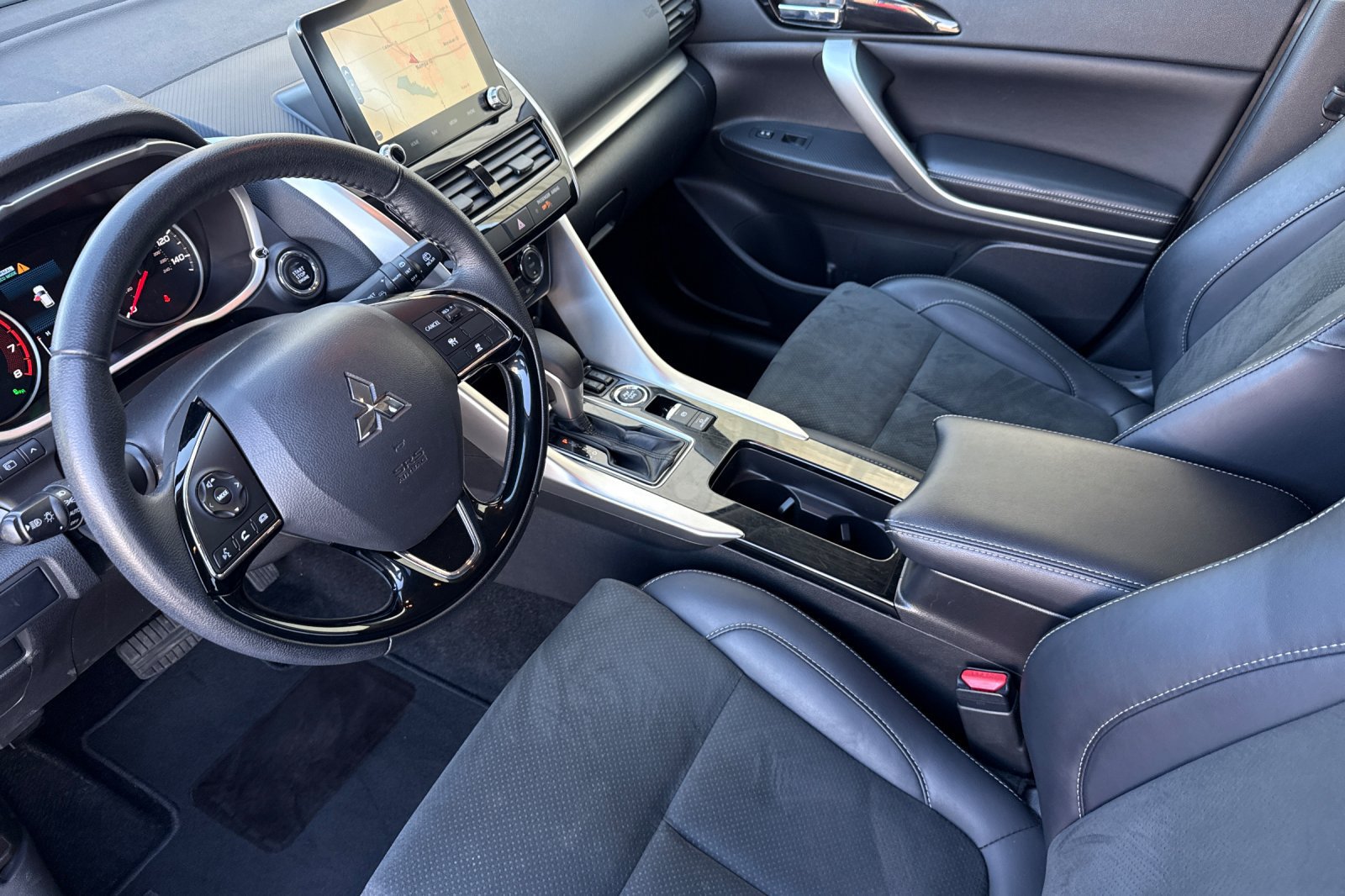 Used 2025 Mitsubishi Eclipse Cross SE AWD/4WD image 12