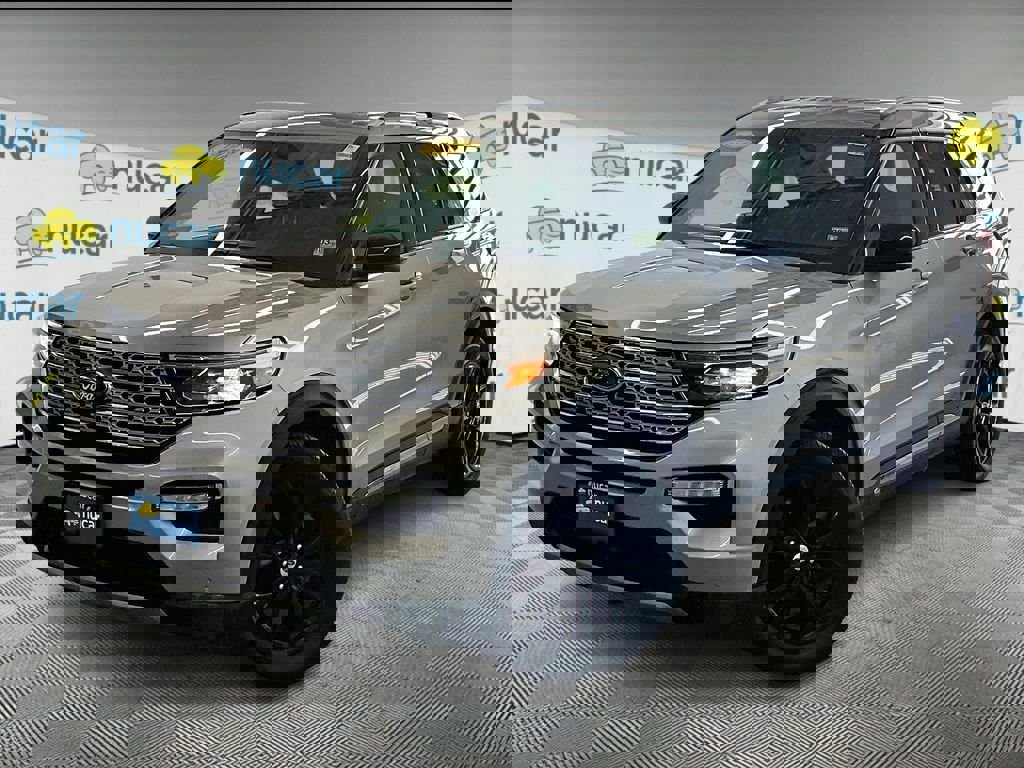 Used 2023 Ford Explorer Limited w/ Equipment Group 301A AWD/4WD image 3